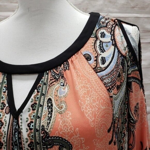 Beige by eci Womens Cold Shoulder Top Size Medium - Picture 4 of 5